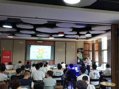2019上海國際創客大賽·智慧社區專題賽賽前培訓在新微創源青年中心順利舉行